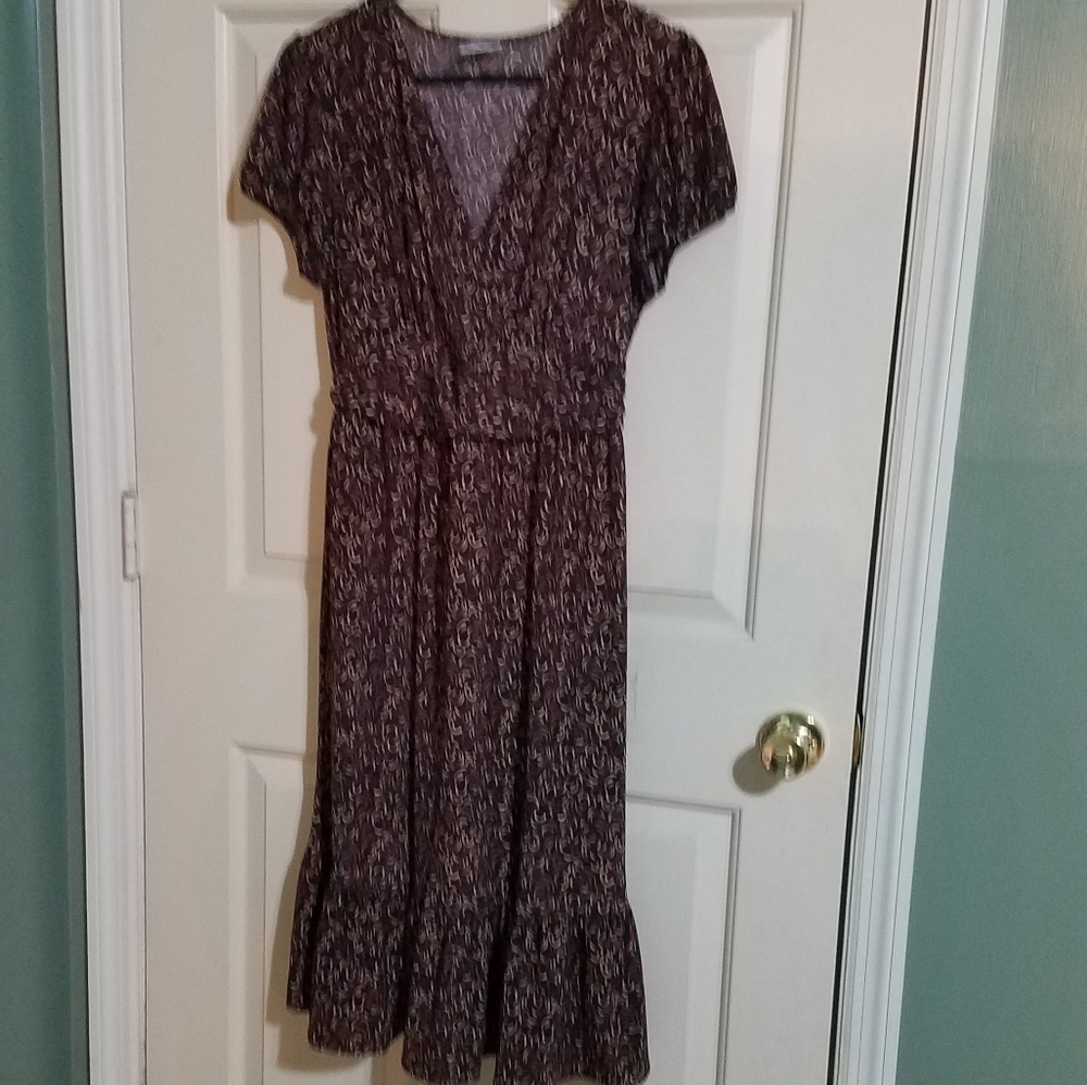 Motherhood Maternity Vneck Dress (E3-X) - Picture 1 of 8